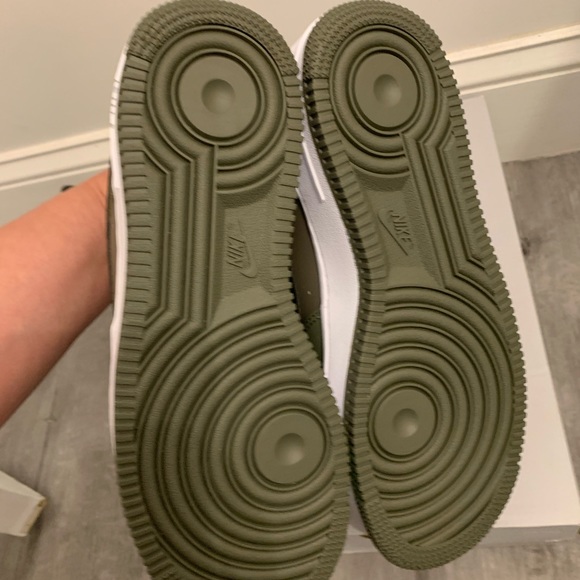 Air Force 1 ‘07 twilight marsh/blk-white Womens 7.5 - Picture 7 of 7